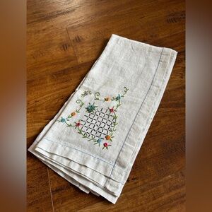 Hand embroidered Floral linen tablecloth